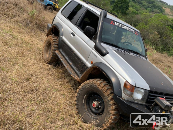 Pajero GLS-B V6 3.0 2portas