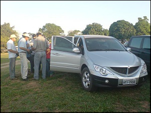 Clientes tirando dvidas e admirando a viatura