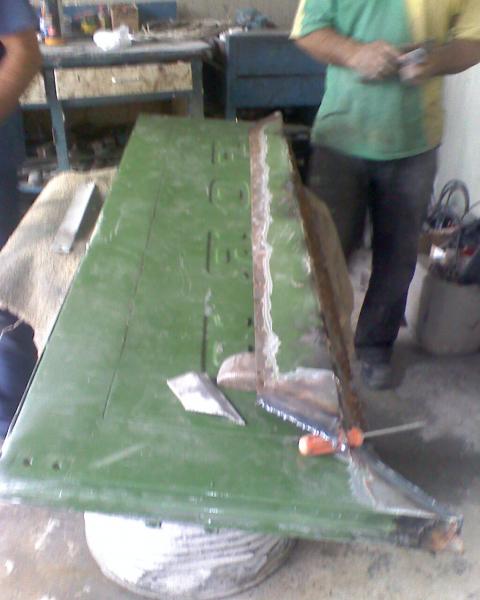 A tampa traseira deu trabalho.....