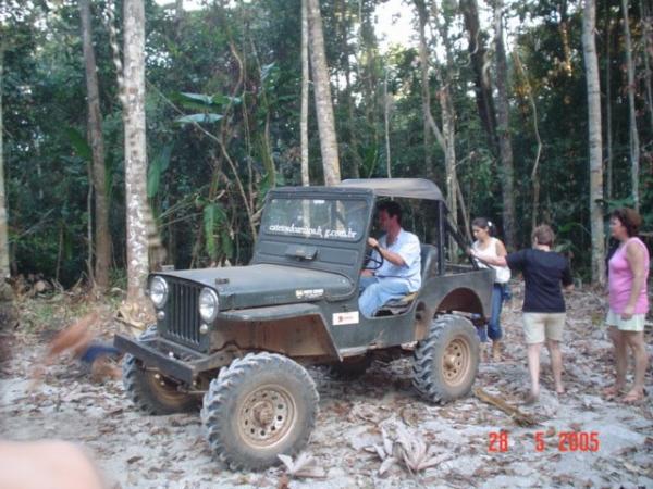 ak eh minha familia la nu canquinah meu pai ta nu jeep

e oo jeep tbm era e ainda eh da familia msm vendido