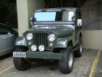 Estas so as fotos iniciais do meu Jeep CJ5 ano 1974 batizado como "Gorilla".

O jipe foi adiquirido em maio de 2009 com as seguintes especificaes:

- Motor Opala 4cc gasolina;
- Cmbio Clark 4 marchas;
- Rodas Mangels triangular aro 16;
- Pneus Scorpion Pirelli;
- Freio a disco nas rodas dianteiras;
- Roda livre;
- Farois de milha;
- Santo antonio KEKO;
- Suporte para galo + galo;
- Bagajeiro externo KEKO;
- Capota Gacha.

Estamos preparando toda documentao do jipe e em seguida ele ser levado para uma reviso geral da parte mecnica e eltrica. Em seguida ser feito trabalho de funilaria e pintura e melhoramento instrumental do painel.

So Paulo, 15 de agosto de 2009.

Segue abaixo duas fotos da alavanca do cmbio que estava gerando problemas na troca das marchas e a foto do Gorilla no "estaleiro". Esta alavanca foi substituda por uma nova original.