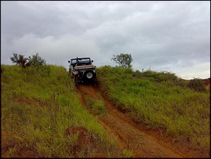 Esse barranco parecia bem mais inclinado de dentro do Jeep...rs