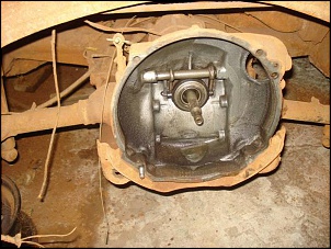 Tirando o motor, 1600 de brasilia 2 carburadores.