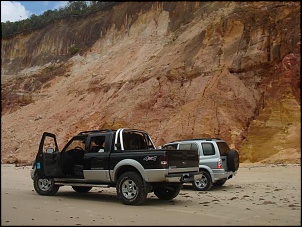 falsias na praia de carro quebrado