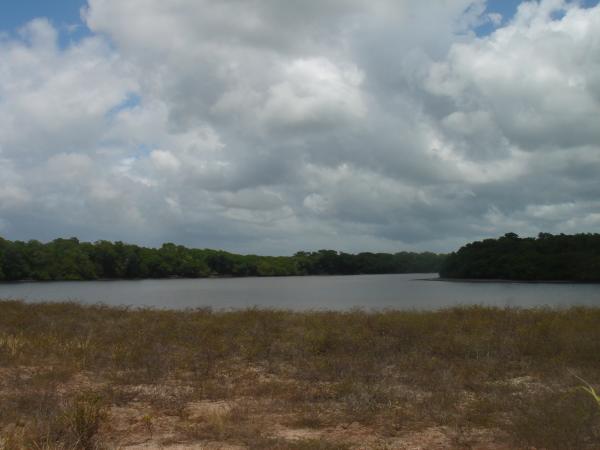 no meio do caminho tinha uma lagoa   entre carro quebrado e morro de camaragibe
