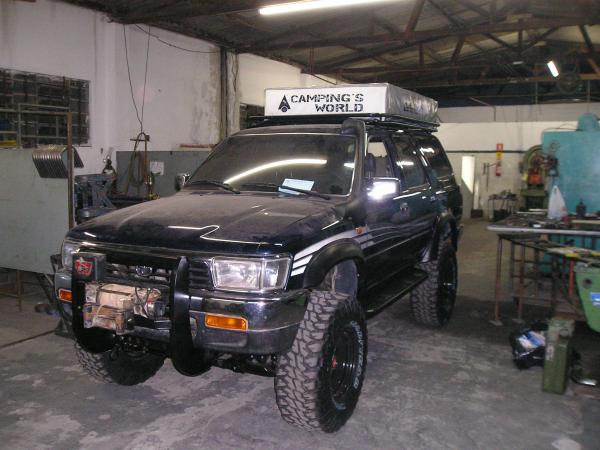 TOYOTA SW4  BAGAGEIRO COM SUPORTE PARA BARRACA CAMPINS WORD, BASE DE GUINCHO, ESTRIBOS E SNORKEL
