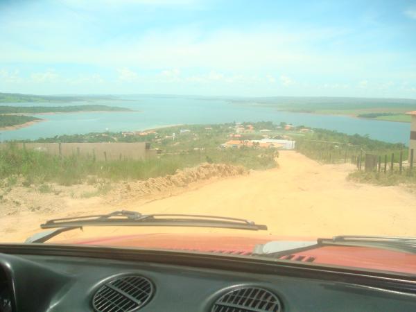 DSC07474 
 A MINHA CHEGADA NO LAGO CORUMB 4, ONDE TENHO UM REFUGIO. A MINHA VIATURA O "CORISCO", CORRESPONDEU A TODAS EXPECTATIVAS.