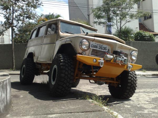 FORD Rural 75/75 Luxo V8 292 4X4 integral, hidramtica, NP231,D44-44/9, pneus 33" e 37", Macrotorque's e etc....