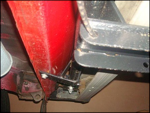 PARTE INFERIOR DA FIXAO LADO DIREITO...