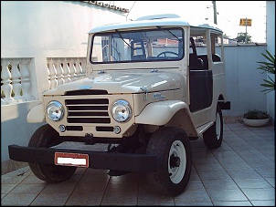 Ainda no terminei a reforma dela, mas est quase l.

 uma Band 1964, 4 marchas (1 reduzida), 4x4, motor MB324 diesel