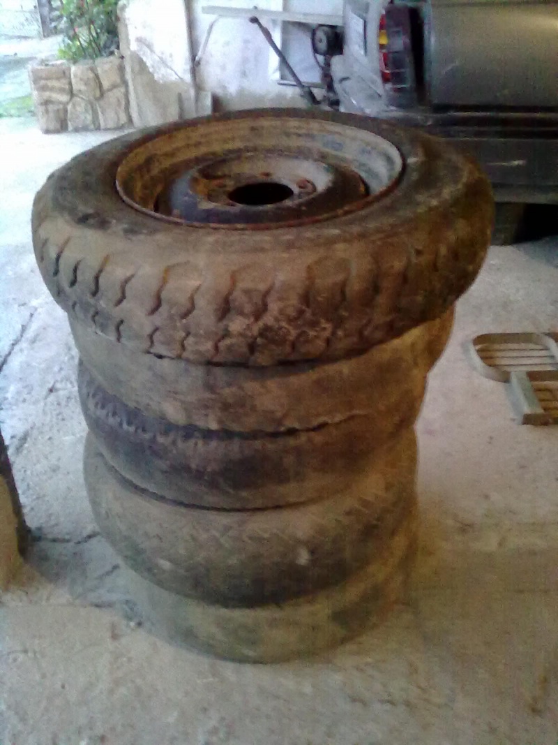 Estepe e 4 rodas 15" de brinde