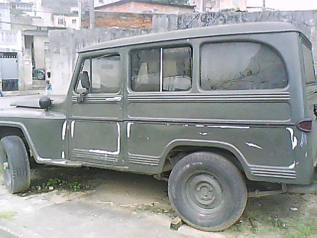 estava jogada na rua a +ou- um ano e meio