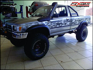 Hilux Japonesa com Kit suspenso Fixcar