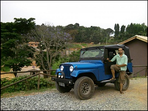 Leandro com o Tosco em uma vincola na Estrada do Vinho em So Roque, SP
