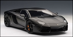 LAMBORGHIN AVENTADOR LP700 4 PRETA 1 18