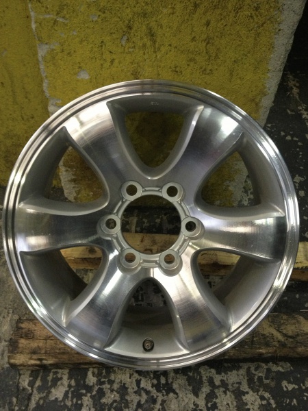 rodas aro 17 da toyota Prado