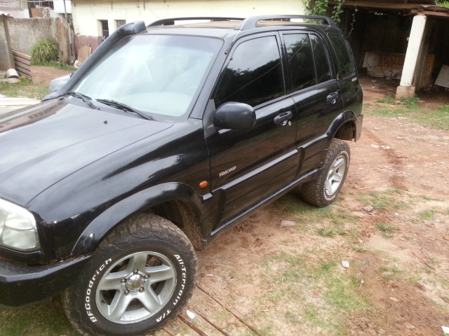 Pneu Bfgoodrich 225/75/16 KO2