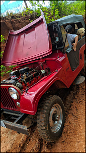 jeep fazendo drama, primeira vez que ele pegou estrada de terra depois ter feito o motor