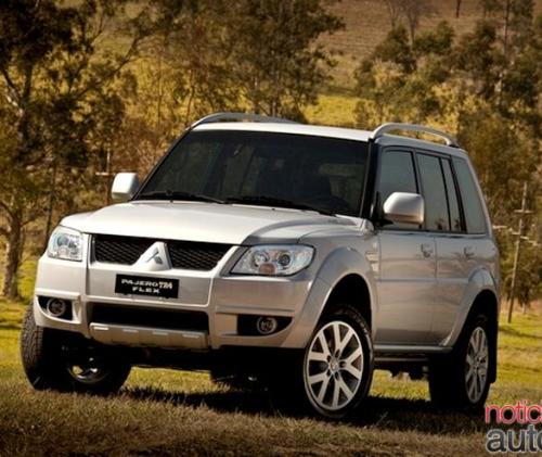 -mitsubishi-pajero-tr4-2012.jpg