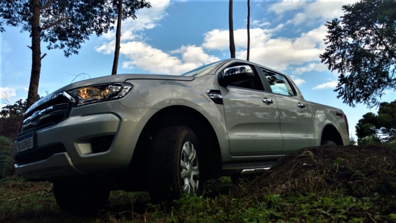 Adaptar 4x4 na F-1000-ford-ranger-xlt-4x4brasil-5-.jpg