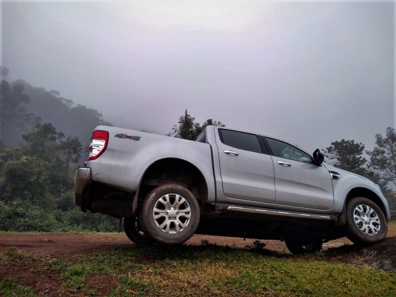 Adaptar 4x4 na F-1000-ford-ranger-xlt-4x4brasil-12-.jpg