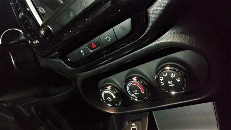 Adaptar 4x4 na F-1000-fiat-toro-endurance-4x4-brasil-1-.jpg