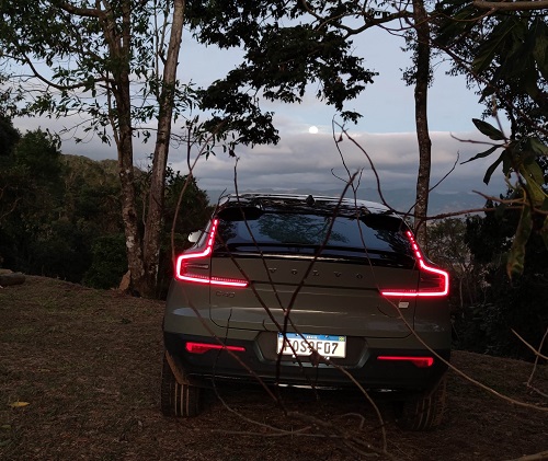 AP 2.0 em CJ-5-volvo-c40-recharge-4x4-brasil-2-.jpg