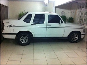 Chevrolet  D10  e  D20  modelos estranhos-d20-tropical-sedan.jpg