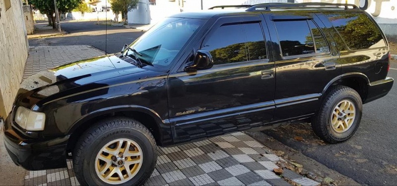 Chevrolet Blazer: Uma Jornada Off-Road no Brasil e no Mundo - Retornar -  Transformando Vidas