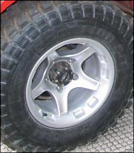 Compro jogo de rodas Vaska - 5 Furos (Suzuki, F1000, Jeep)-000.jpg