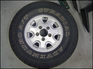 Compro tampa roda suzuki (traseira)-dsc04801.jpg