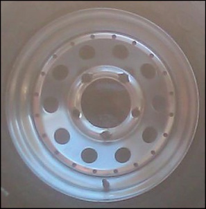 Compro uma Roda 15 Orbital Cromada 5 furos para Jeep Willys-roda-orbital.jpg