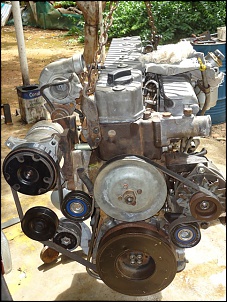 Motor MWM 6cc no engesa-frontal.jpg