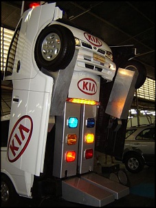 1a ExpoShowCar de Americana - 09 e 10/04/05-robo_kia_3_198.jpg