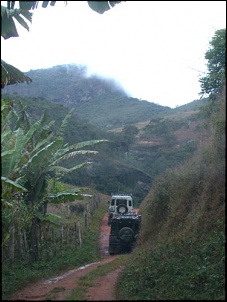 2 Encontro do Clube Land Rover Brasil 4x4 - Ibitipoca-chegada_arco3.jpg