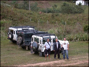 2 Encontro do Clube Land Rover Brasil 4x4 - Ibitipoca-3homens_3lands.jpg