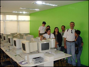 II - CAMPANHA DO AGASALHO 4X4BRASIL-paraisopolis-008-sala-de-computacao.jpg