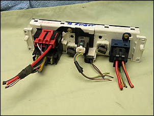 EATC Climate Control na Ranger-traseira-analogico.jpg