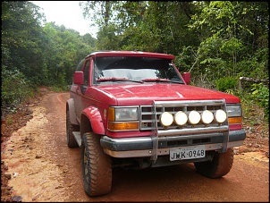 Ford Bronco-413944_640608909289007_1805168228_o.jpg