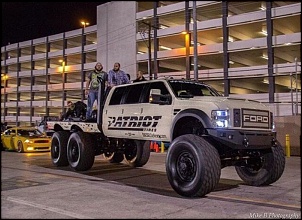 Rodado Duplo na F250 ou F4000?-meet-super-six-six-door-ford-f-550-heavy-d-dieselsellerz-sema-2015-build-pictures-00.jpg