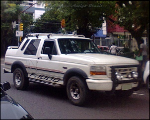 Estranhos modelos de F1000-f1000-erguida.jpg