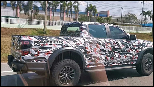 -flagra-ford-ranger-raptor-na-tailandia.jpg