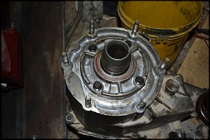 Cambio clarck 2205  - posso eliminar a porca?-tcase-sem-flange2.jpg