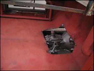 CJ 76 Azul-motor-003.jpg