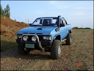 INSANA  Nissan D21-nissan-hardbody-02.jpg
