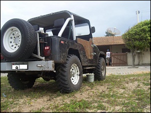 CJ5 Blacksubmarine-jeep-lateral.jpg