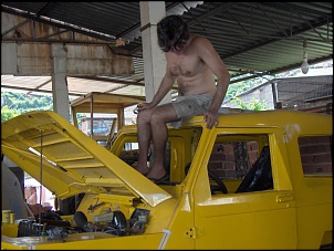 ENGESA FASE II 1989 - Yellow Submarine-estribo17.jpg