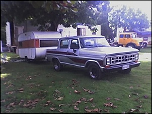 F1000 4x4 - Milona-carro-trailer.jpg
