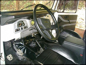 Toyota Bandeirante - Curto - 1988-interior.jpg
