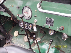 Jeep willys 1966 - Formando um antes e depois.-100_1336.jpg